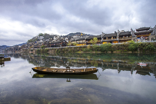 凤凰古城