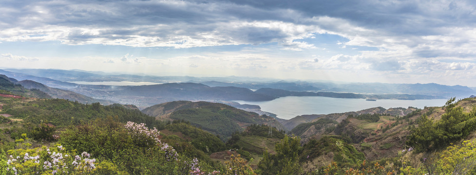 磨豆山俯拍抚仙湖