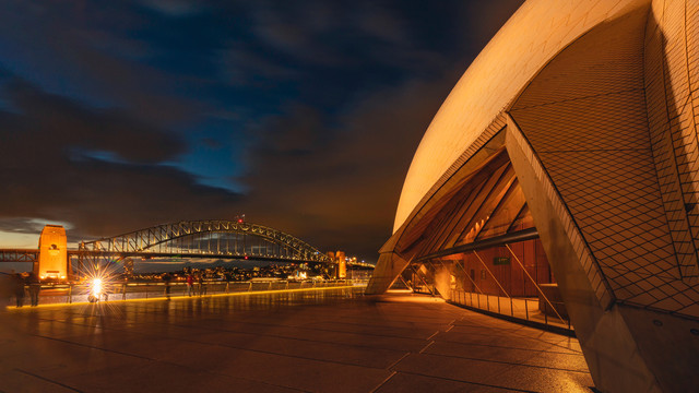 悉尼歌剧院夜景近照