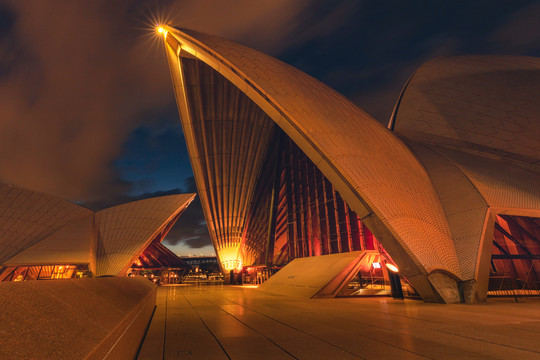 悉尼歌剧院夜景近照
