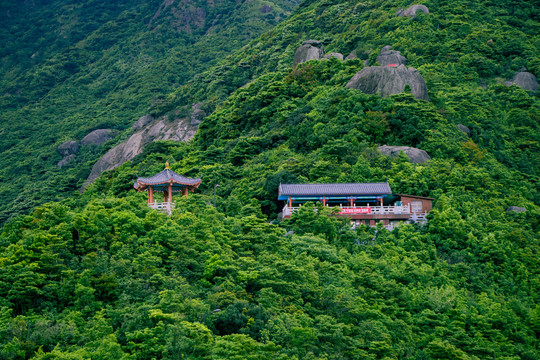 惠州罗浮山风景区山间建筑