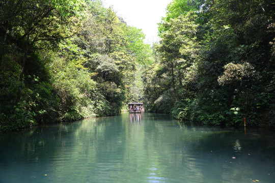 青城后山翠映湖