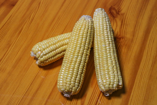 三根玉米