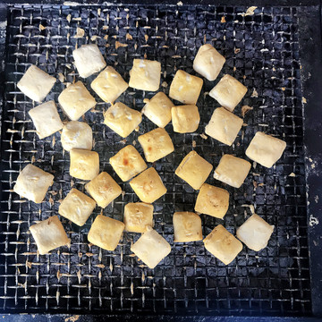 烤包浆豆腐