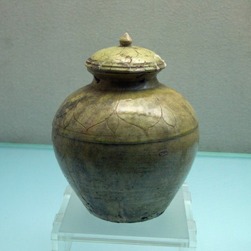 北齐青绿釉瓷罐