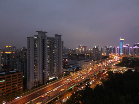 长宁区延安高架夜景