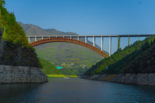 高山