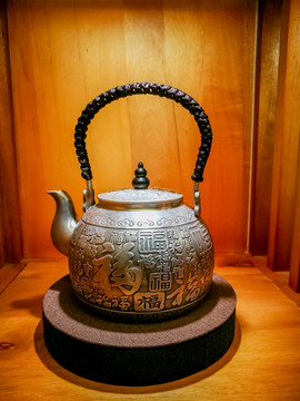 银制品茶壶