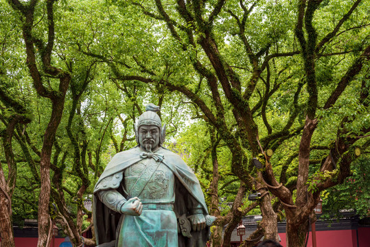 杭州西湖景区岳飞雕像