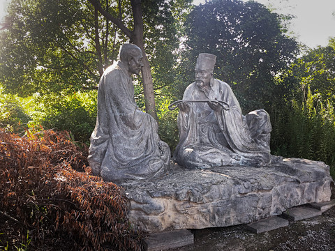 苏东坡和佛印禅师雕像