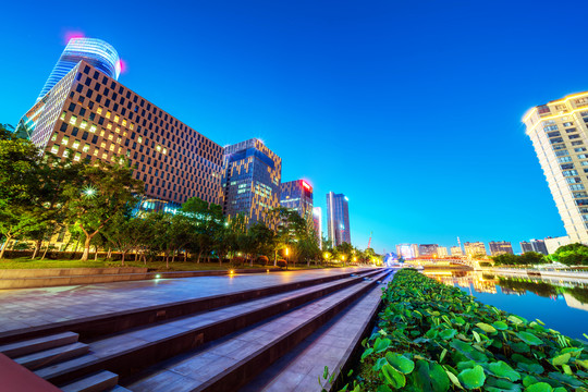 中国宁波现代城市夜景