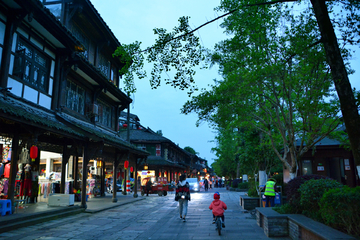 街子古镇夜景