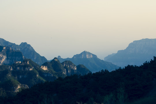 山峦叠嶂的王莽岭