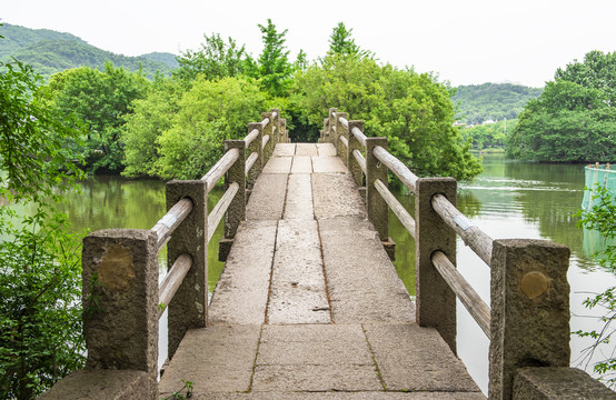 萧山湘湖风景区天鹅池