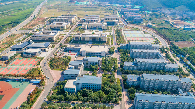 山东财经大学章丘校区