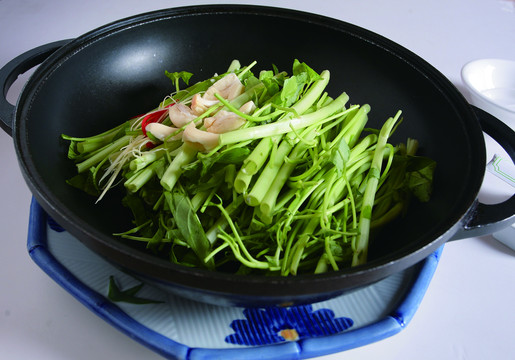 砂鍋蝦醬通菜
