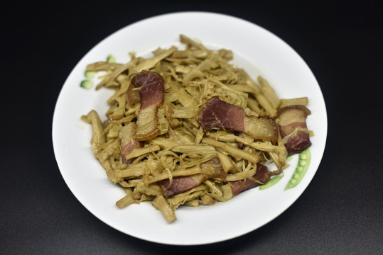 竹筍炒咸肉