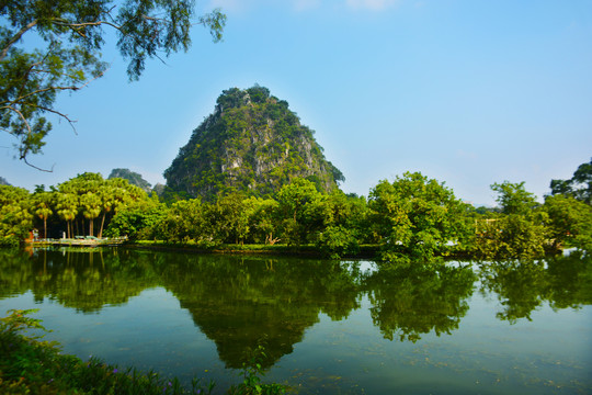 七星岩风光