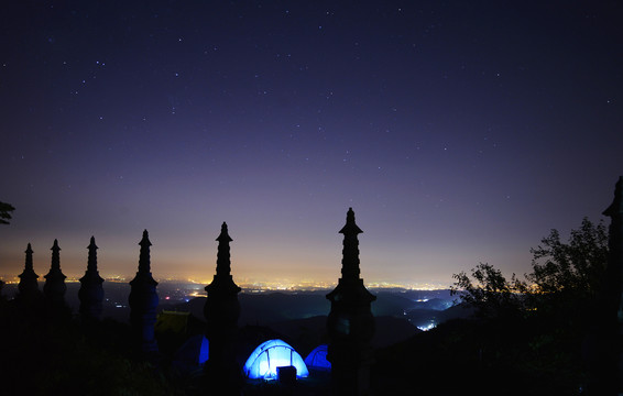 长沙黑麋峰七星塔夜景