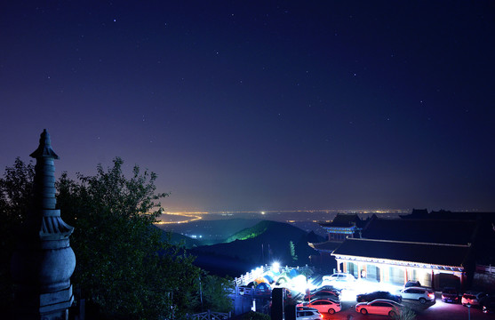 长沙黑麋峰宝塔夜景