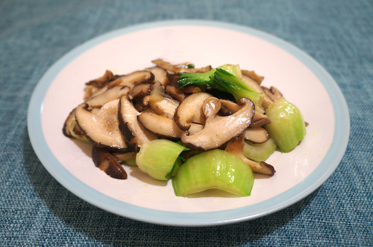 蘑菇炒白菜