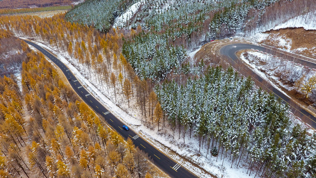 冰雪公路