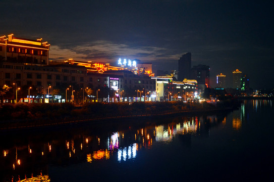 河源夜景