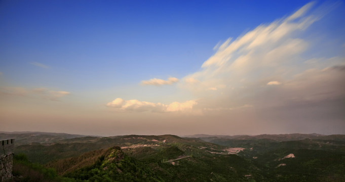 中国山西太原石千峰风光