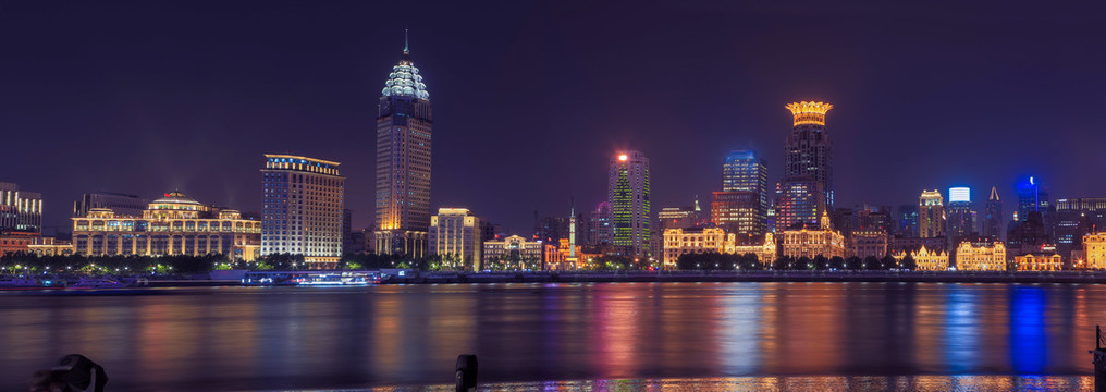 上海外滩夜景全景