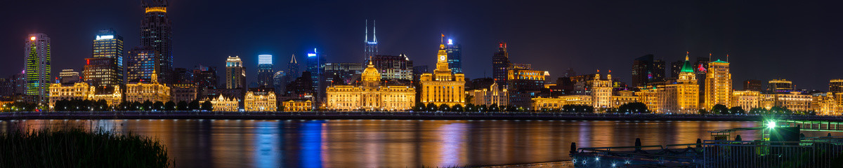 上海外滩夜景全景风光