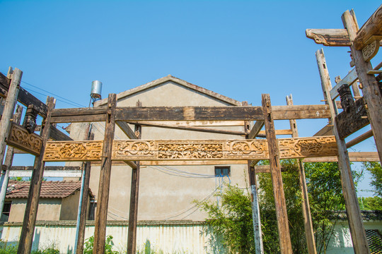 传统木房子建造