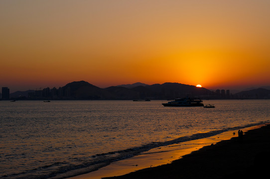 海上落日