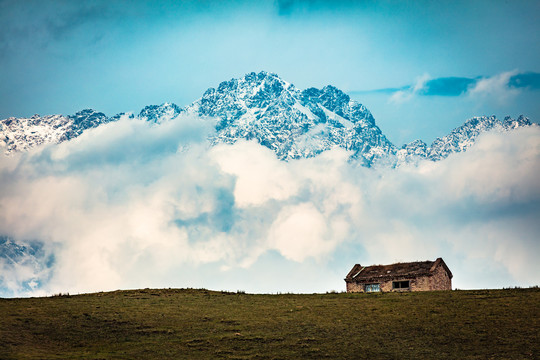 天山