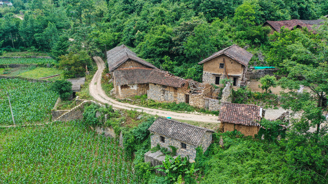 南漳漫云村