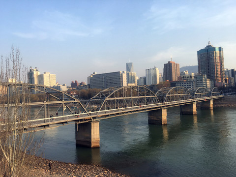 中山桥全景