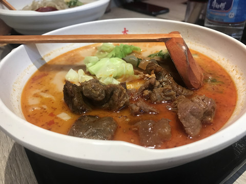 麻辣牛肉拉面