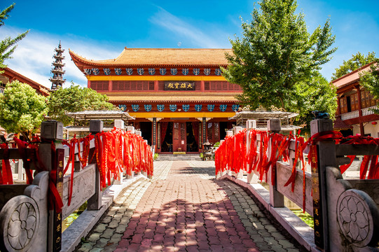 钟祥龙山报恩寺