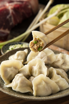 三鲜饺子水饺