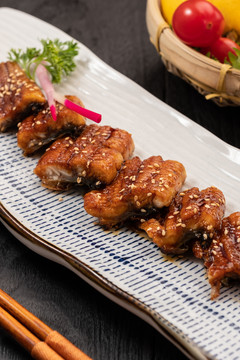 蒲烧鳗鱼丼