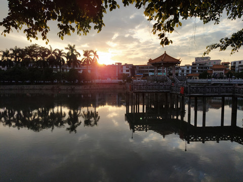 棉湖云湖公园夕阳