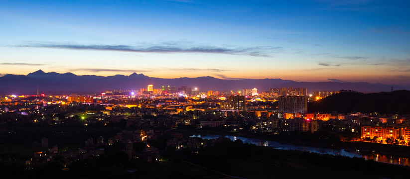 县城夜景