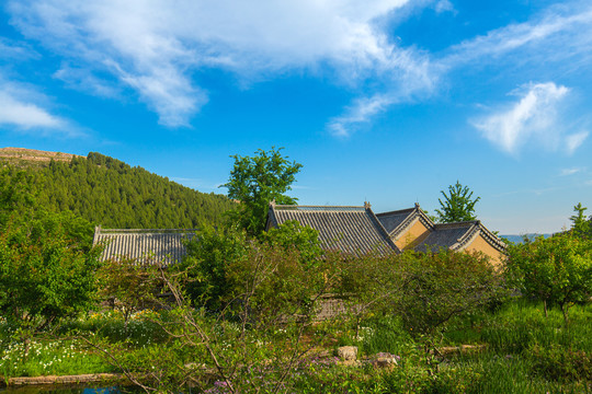 曲阜尼山书院风景