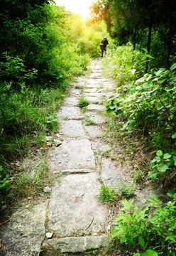 石板山路