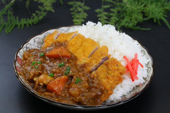 鸡排饭猪排饭