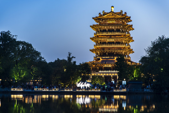 济南大明湖超然楼夜景