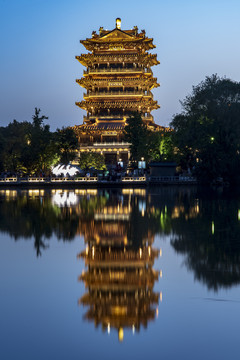 济南大明湖超然楼夜景