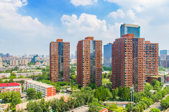 北京蓝天下的高层住宅小区
