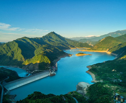 都江堰紫坪铺水库全景图