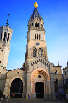 法国里昂富维耶圣母院钟楼