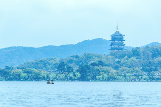 杭州西湖雷峰塔